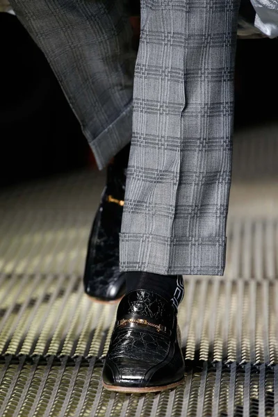 Look 8